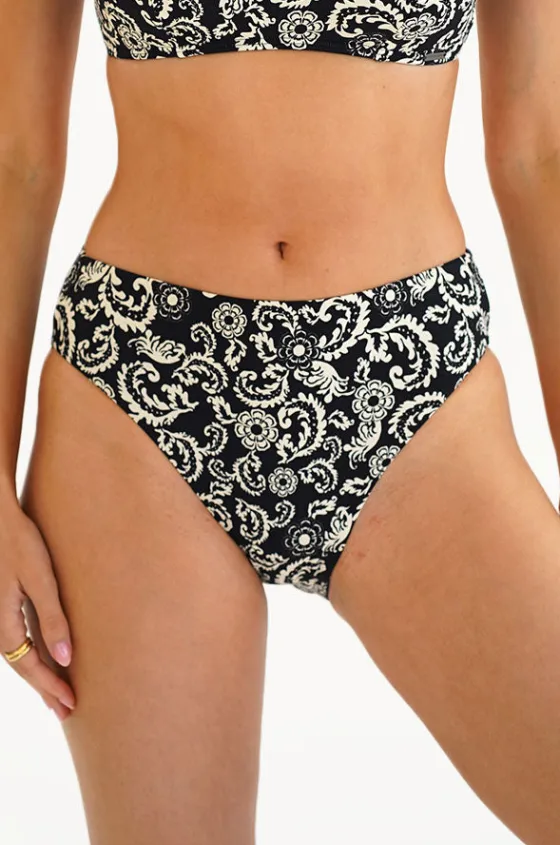 Bottoms^Moontide Imperial Mid Rise Pant Black