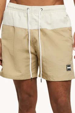 Boardshorts^Urban Classics Mens Block Swim Short Beige