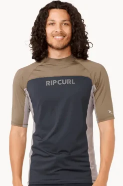 Rashies^Rip Curl Mens Drive Short Sleeve Suntop Rock