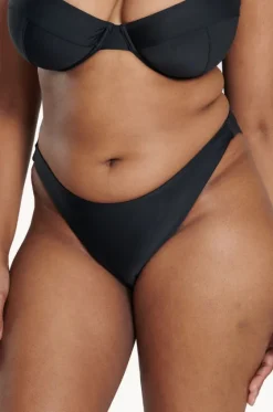 Bottoms^Raq Apparel Plain 90's Brief BLACK