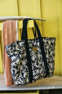 Beach Bags|Bags^Billabong Poppins Playa Bag Black/White