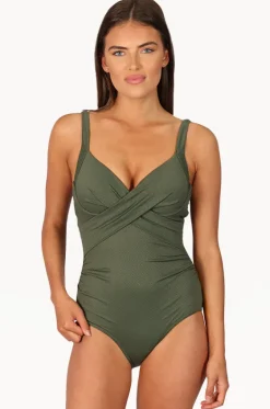 One Pieces^Baku Rococco Booster One Piece Amazon