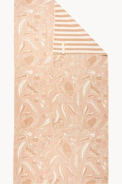 Towels|Towels^Annabel Trends Trailing Natives Sand Free Towel Giraffe