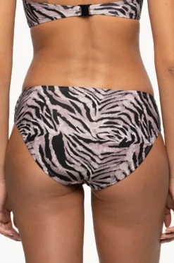 Bottoms^Nip Tuck Tuamotu Louise Classic Mid Pant Animal
